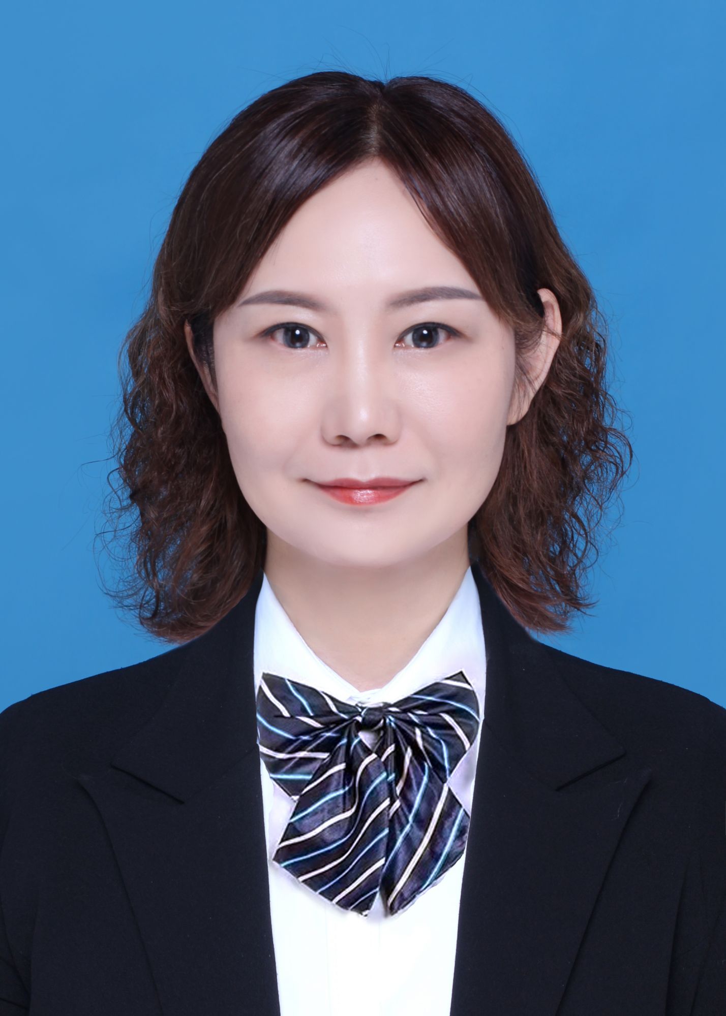 唐静